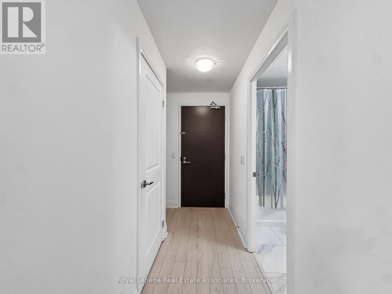 912 - 17 Zorra Street, Toronto, Ontario  M8Z 4Z6 - Photo 4 - W12911146