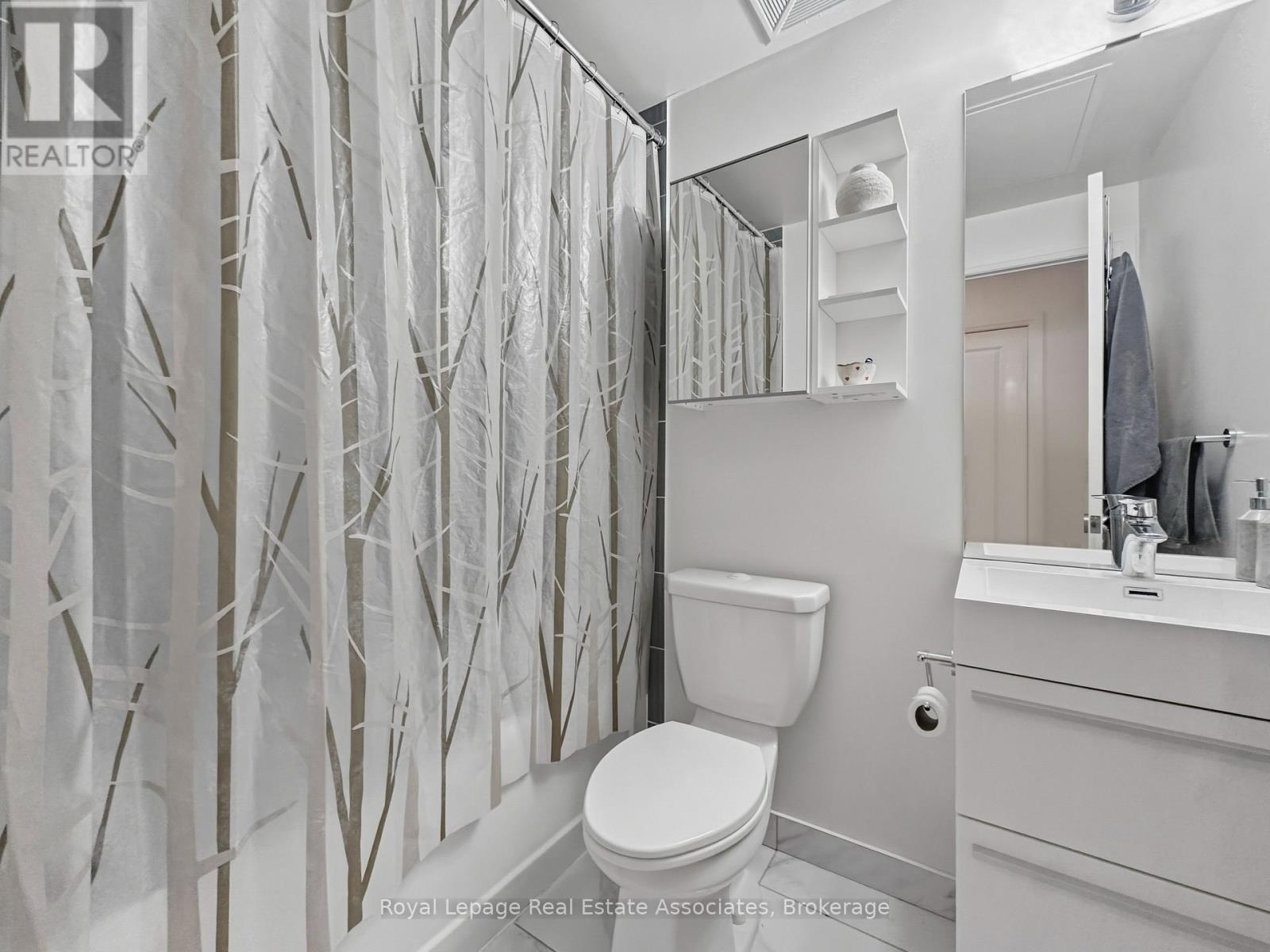 912 - 17 Zorra Street, Toronto, Ontario  M8Z 4Z6 - Photo 6 - W12911146