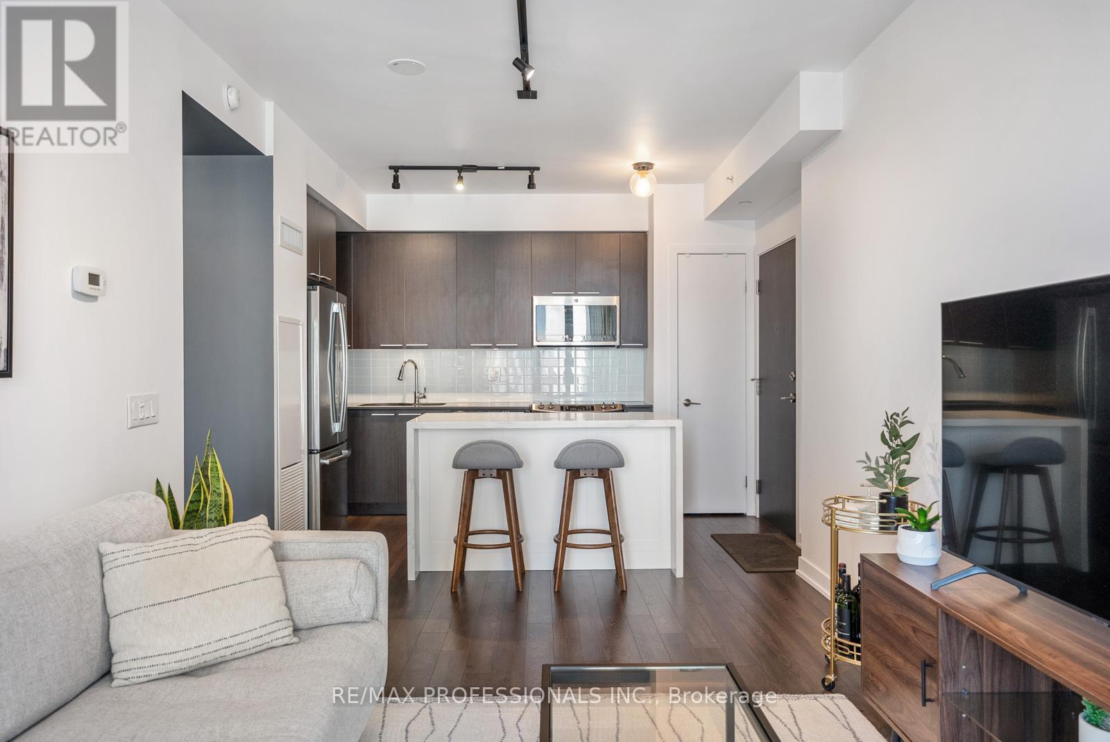 1705 - 10 Park Lawn Road, Toronto, Ontario  M8Y 3H8 - Photo 10 - W12911148