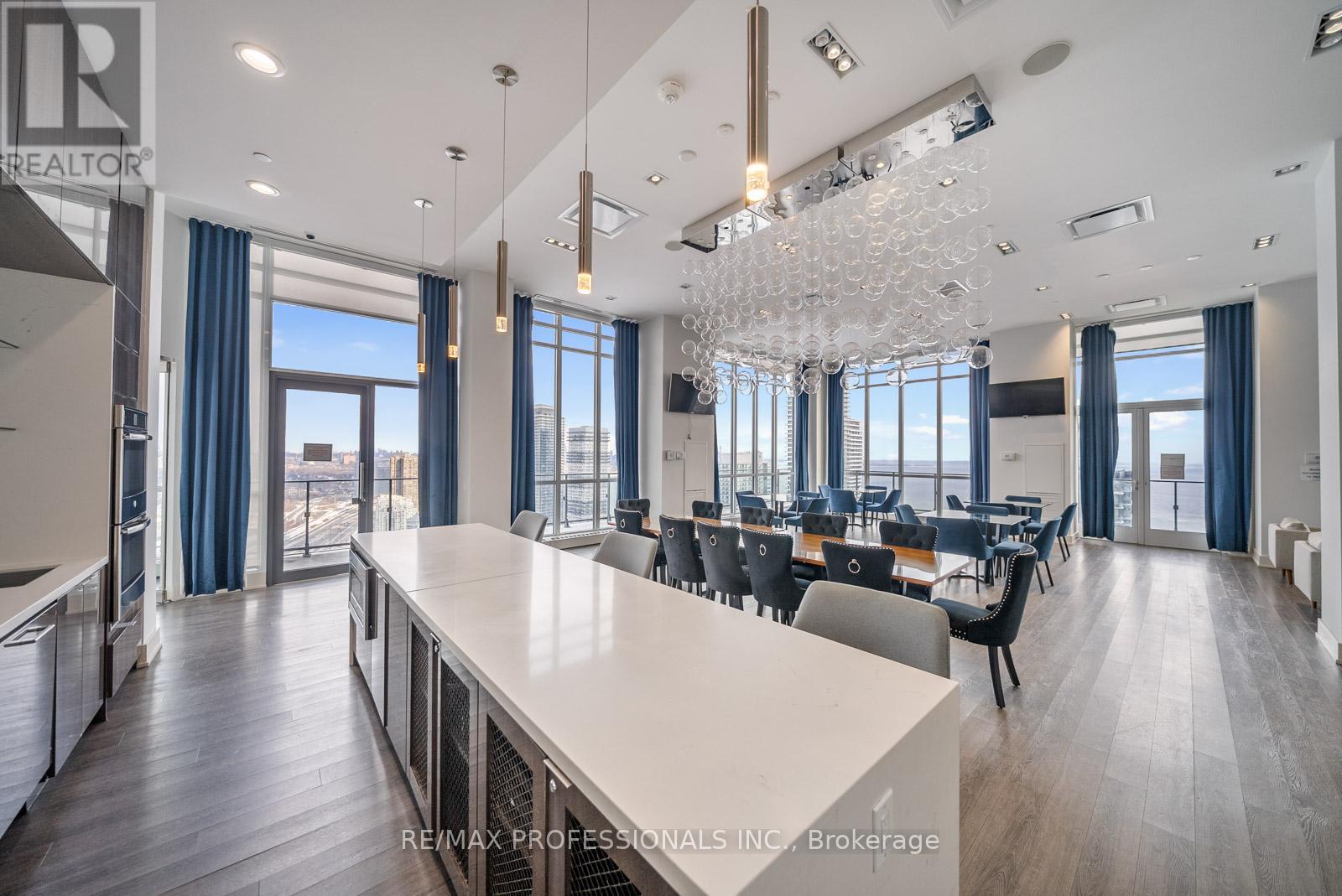 1705 - 10 Park Lawn Road, Toronto, Ontario  M8Y 3H8 - Photo 25 - W12911148