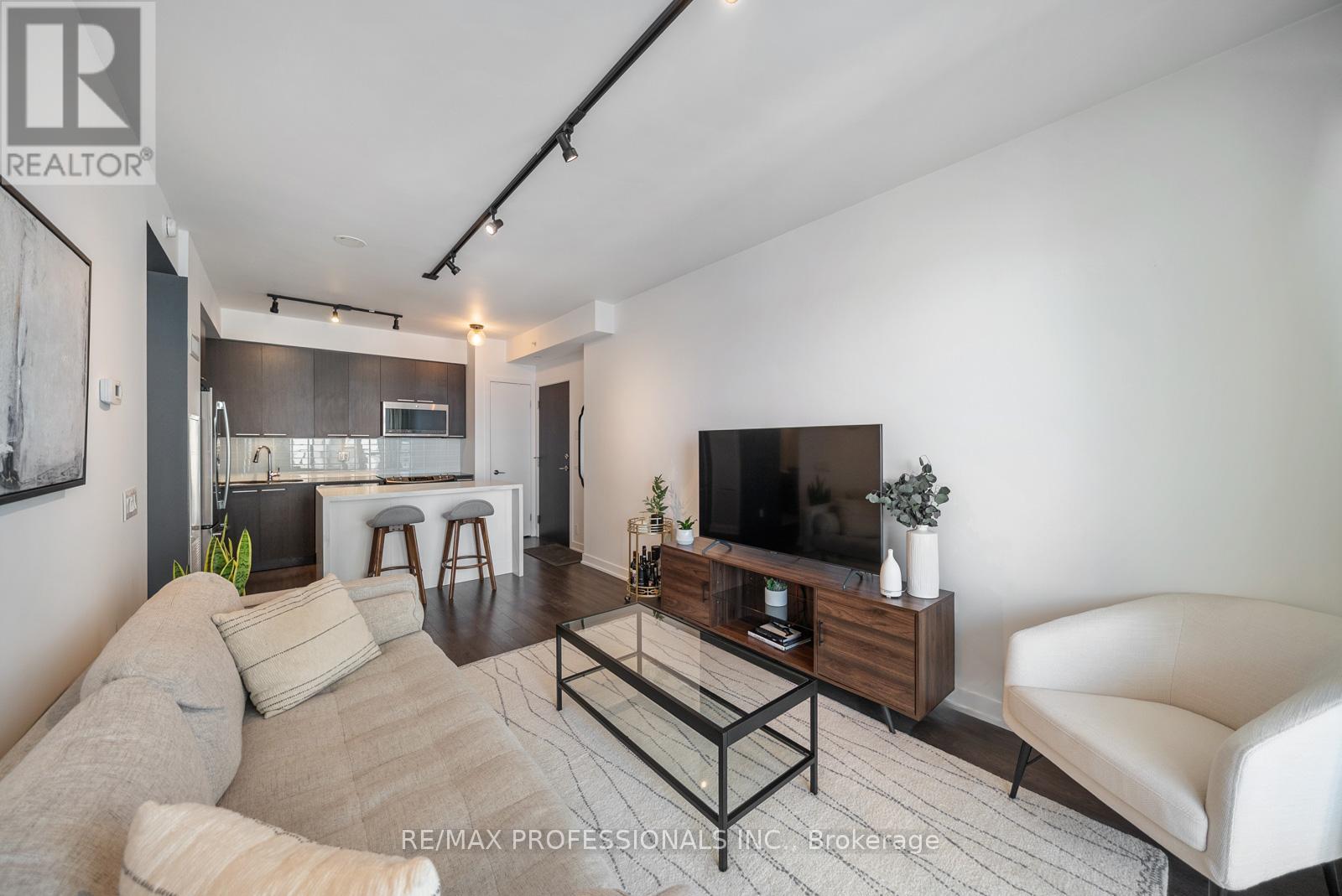 1705 - 10 Park Lawn Road, Toronto, Ontario  M8Y 3H8 - Photo 9 - W12911148