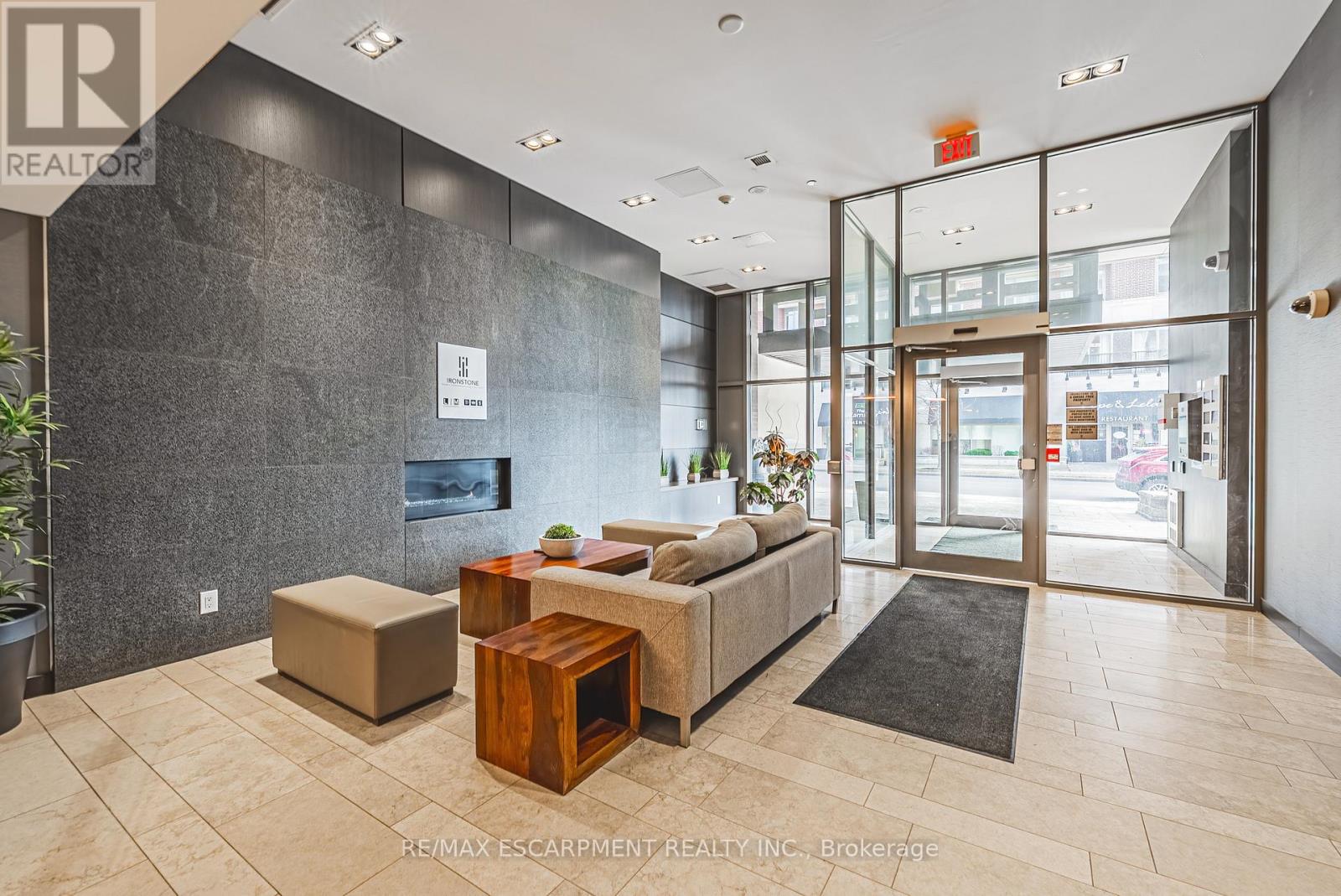 610 - 1940 Ironstone Drive, Burlington, Ontario  L7L 0E4 - Photo 31 - W12911154