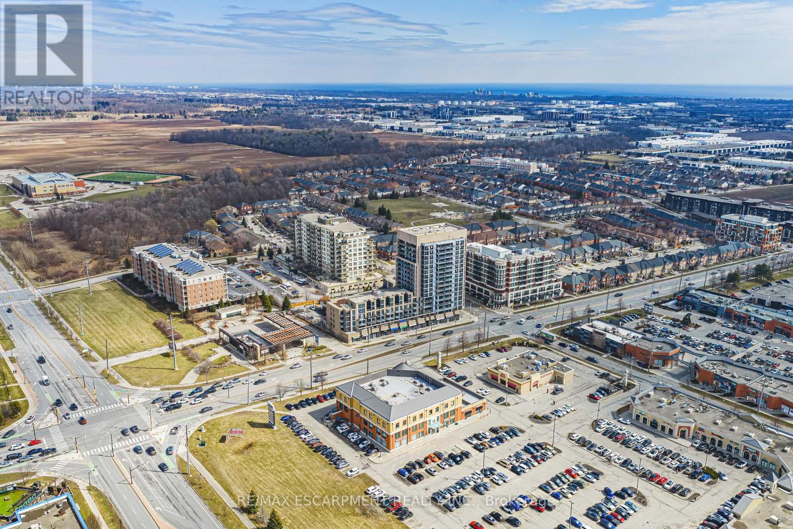 610 - 1940 Ironstone Drive, Burlington, Ontario  L7L 0E4 - Photo 37 - W12911154