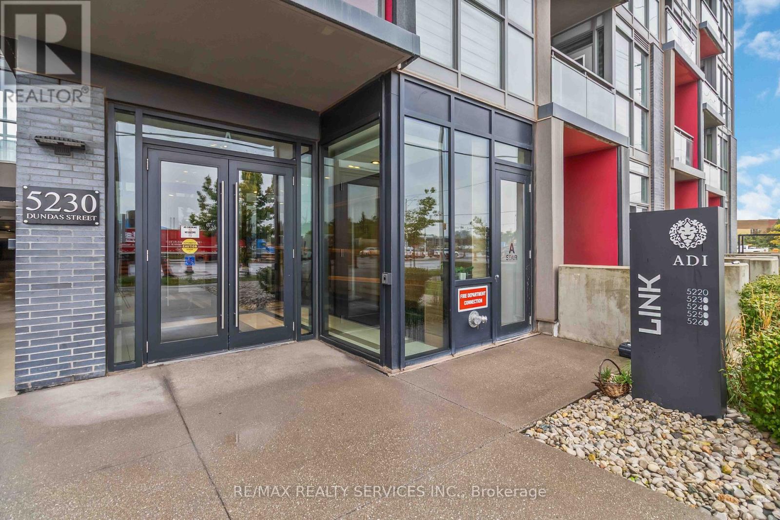 A531 - 5230 Dundas Street, Burlington, Ontario  L7L 0J5 - Photo 2 - W12911160