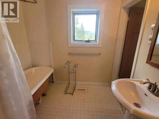 717 8th Avenue, Dawson City, Yukon  Y1A 1G0 - Photo 12 - 17122