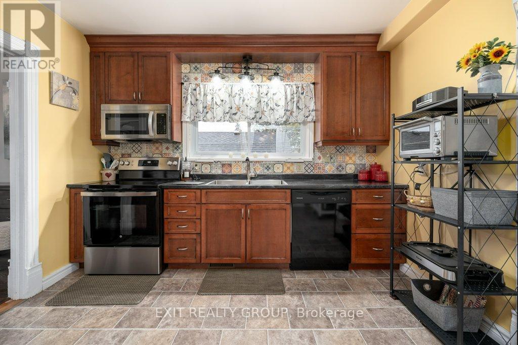 134 Water Street W, Greater Napanee, Ontario  K7R 1W1 - Photo 8 - X12910820