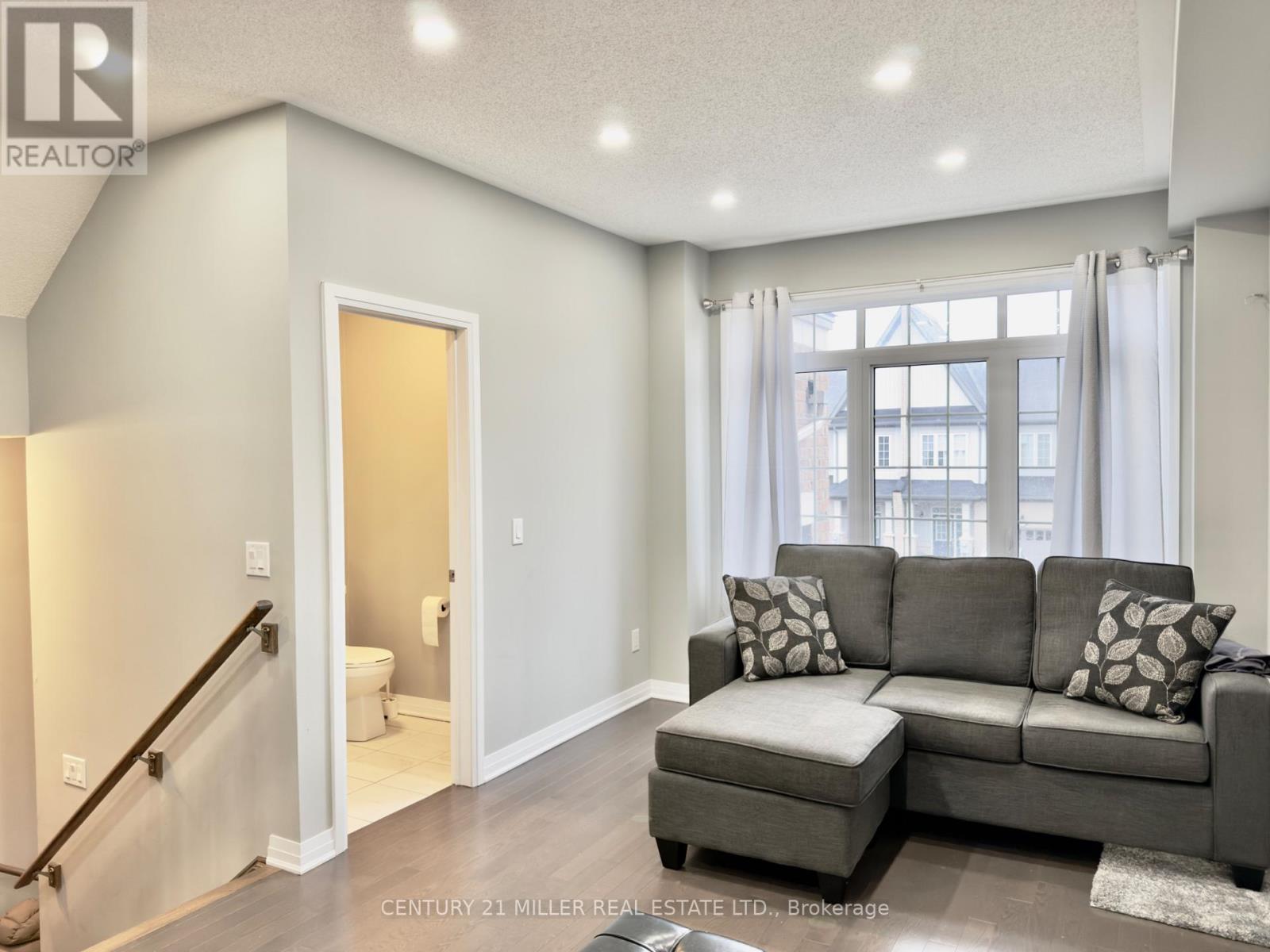 4074 Canby Street, Lincoln, Ontario  L3J 0R6 - Photo 3 - X12910988