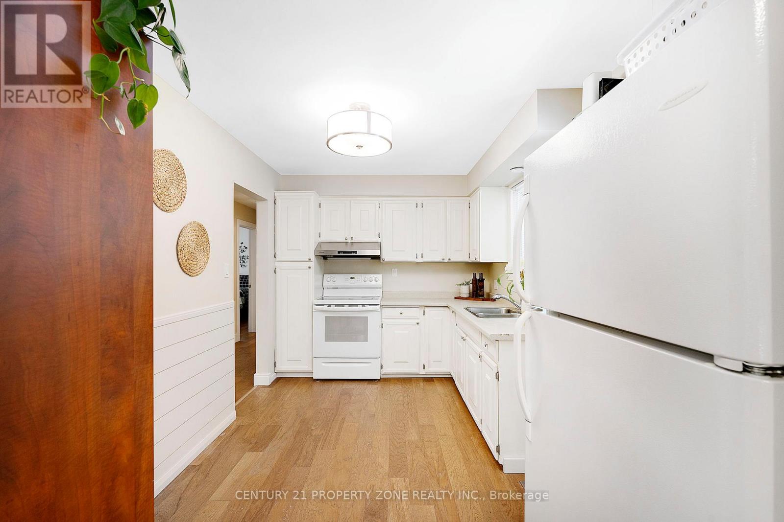 187 Winston Boulevard, Cambridge, Ontario  N3C 1M1 - Photo 8 - X12911008