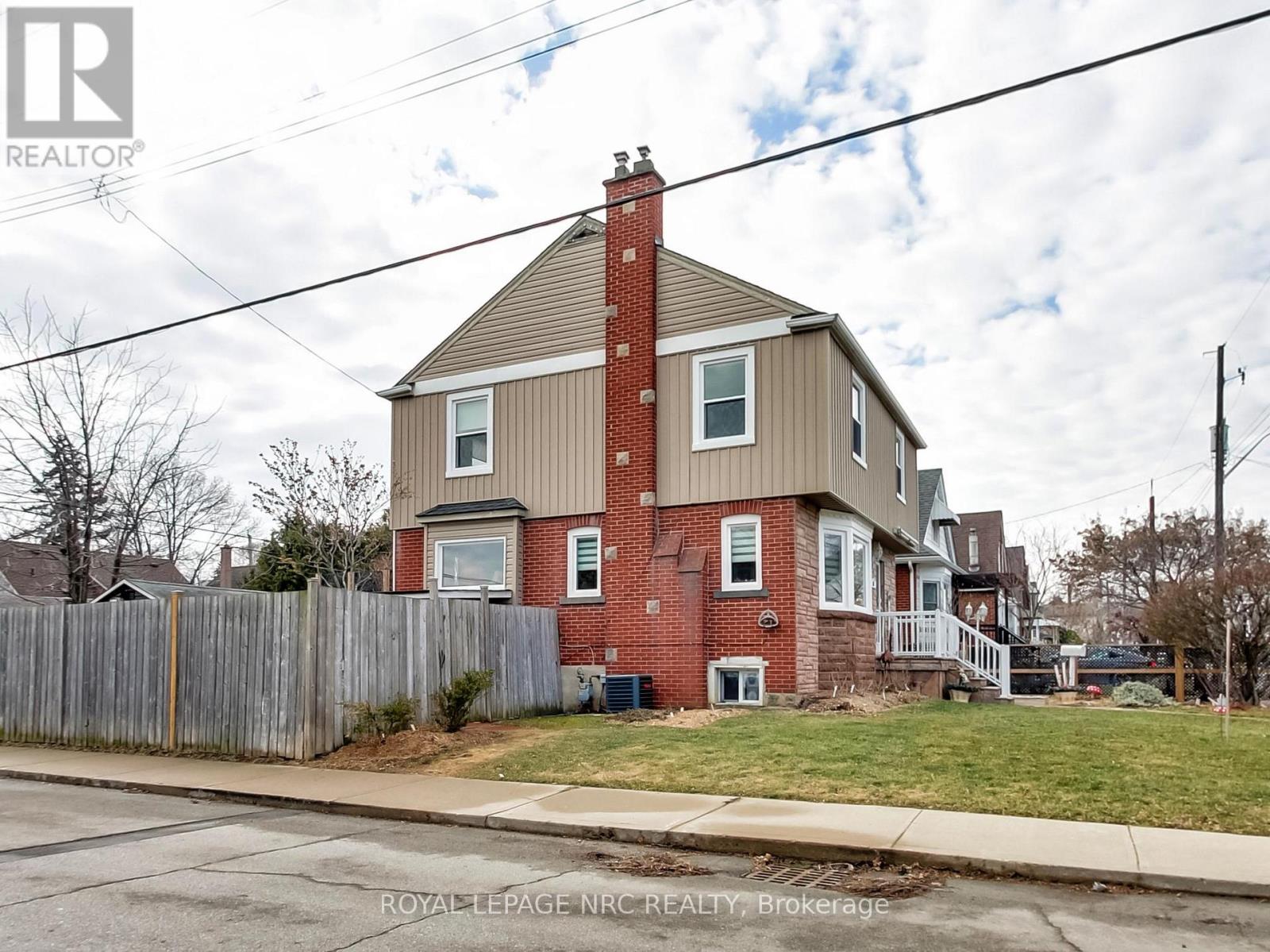 91 Weir Street S, Hamilton, Ontario  L8K 3A8 - Photo 2 - X12911090