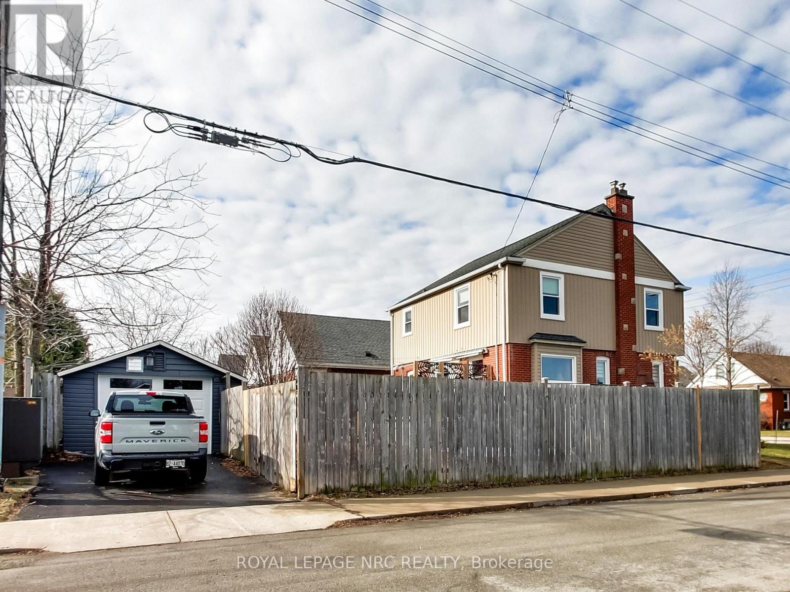 91 Weir Street S, Hamilton, Ontario  L8K 3A8 - Photo 3 - X12911090