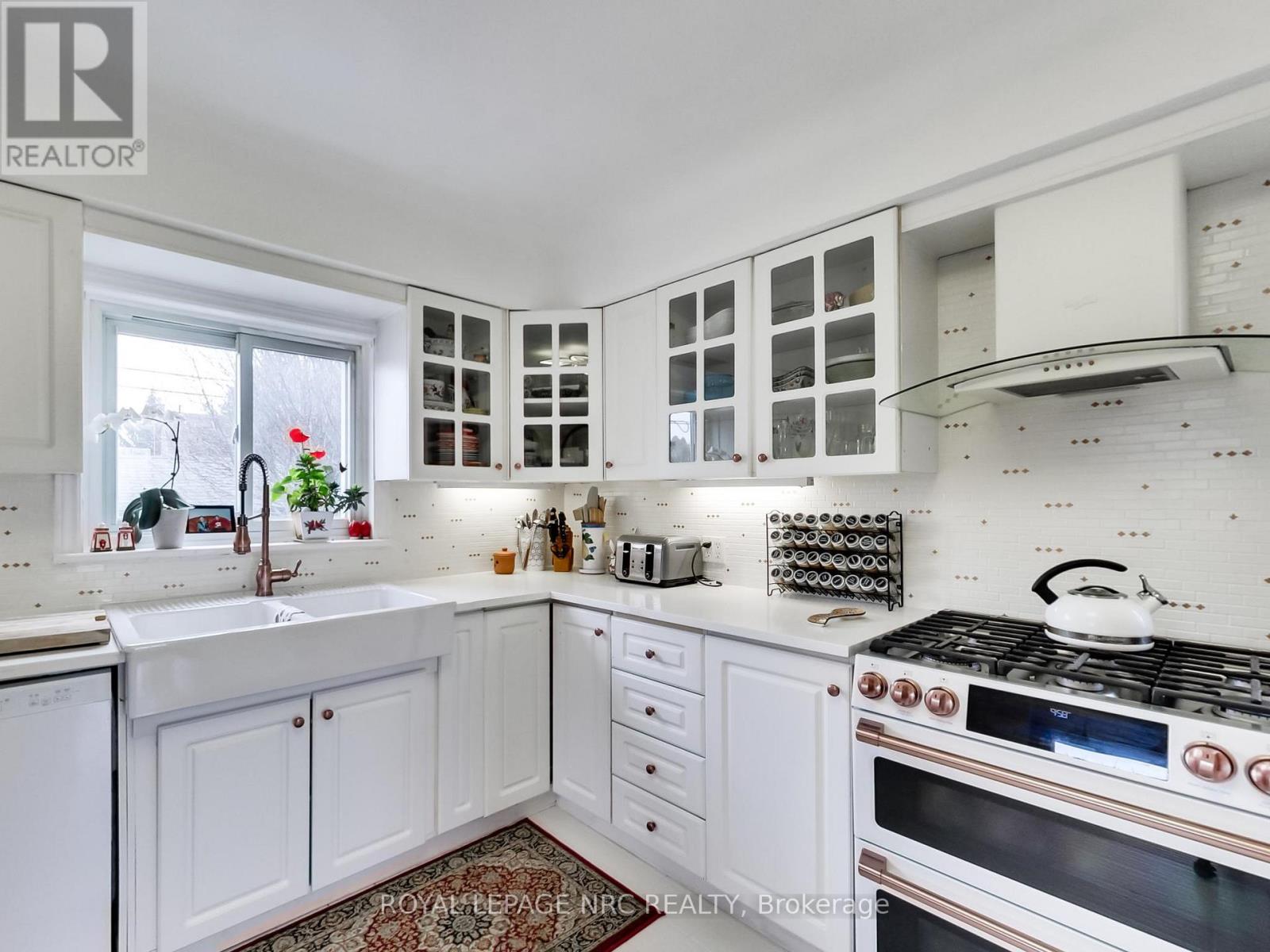 91 Weir Street S, Hamilton, Ontario  L8K 3A8 - Photo 6 - X12911090