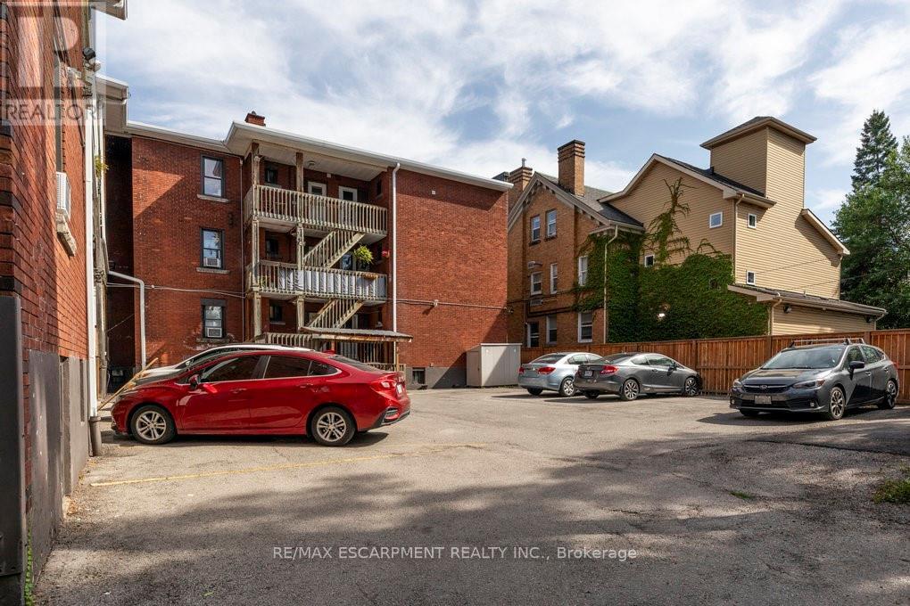 1 - 352 Hunter Street E, Hamilton, Ontario  L8N 1N8 - Photo 5 - X12911220