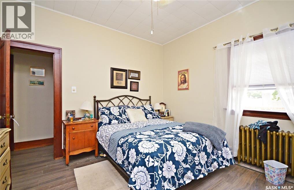 412 Iroquois Street W, Moose Jaw, Saskatchewan  S6H 5B3 - Photo 5 - SK028527