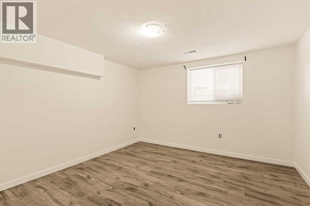 75 Galbraith Drive Sw, Calgary, Alberta  T3E 4Z5 - Photo 27 - A2270890