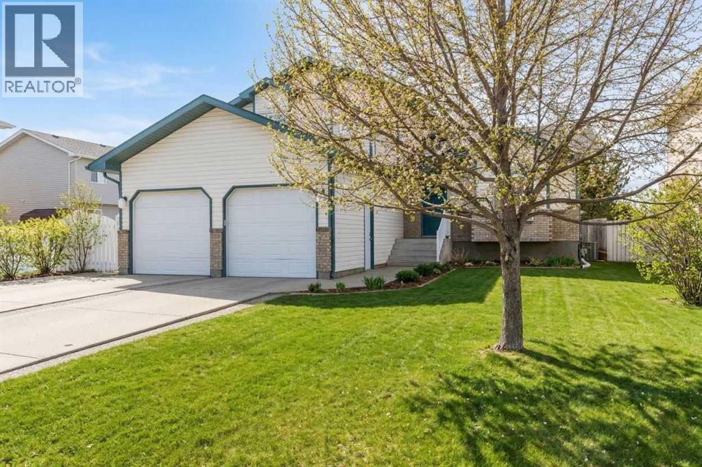56 Stanfield Way Se, Medicine Hat, Alberta  T1B 4J4 - Photo 1 - A2289450