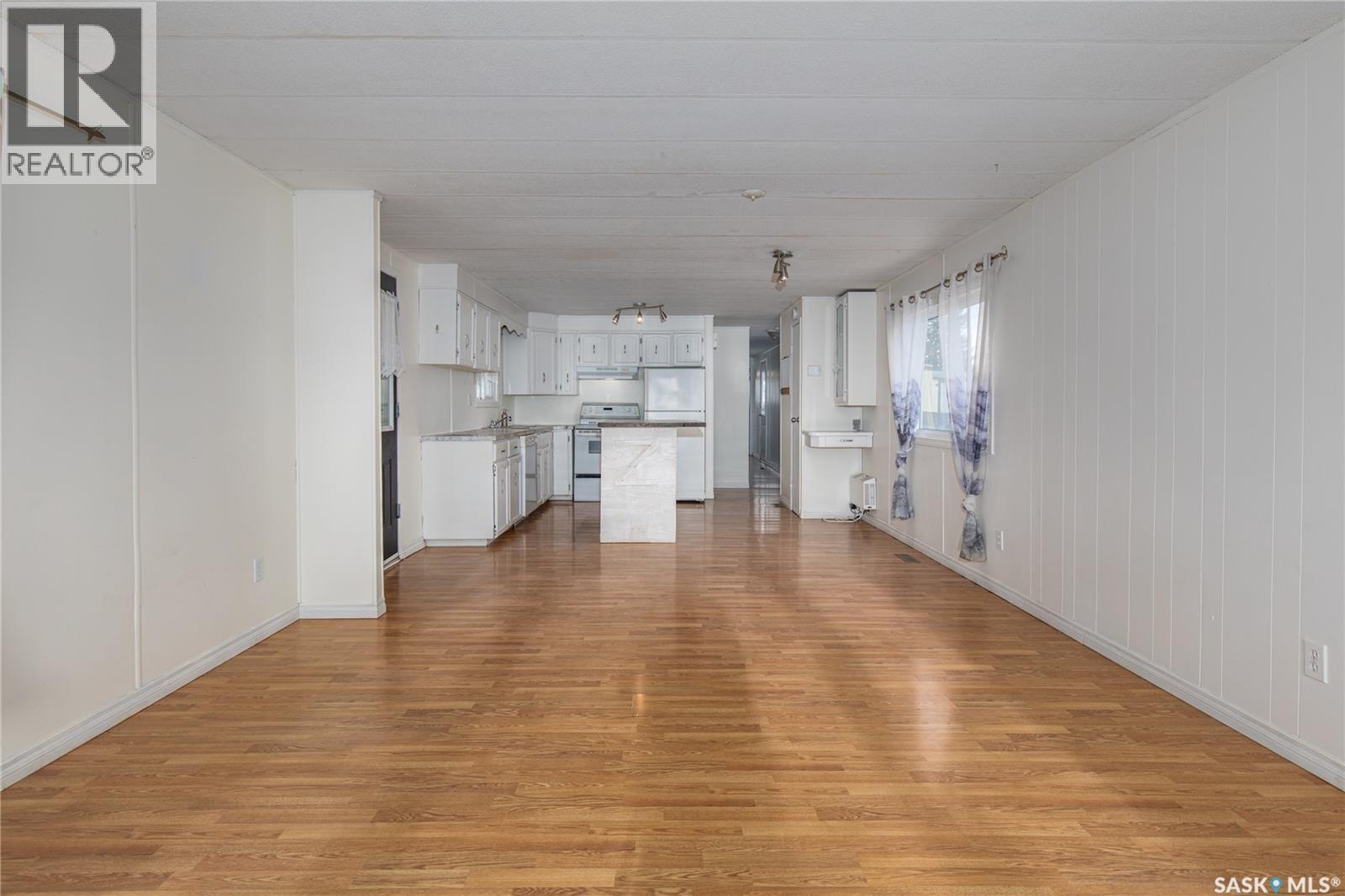 123 Dogwood Street, Caronport, Saskatchewan  S0H 0S0 - Photo 8 - SK030049