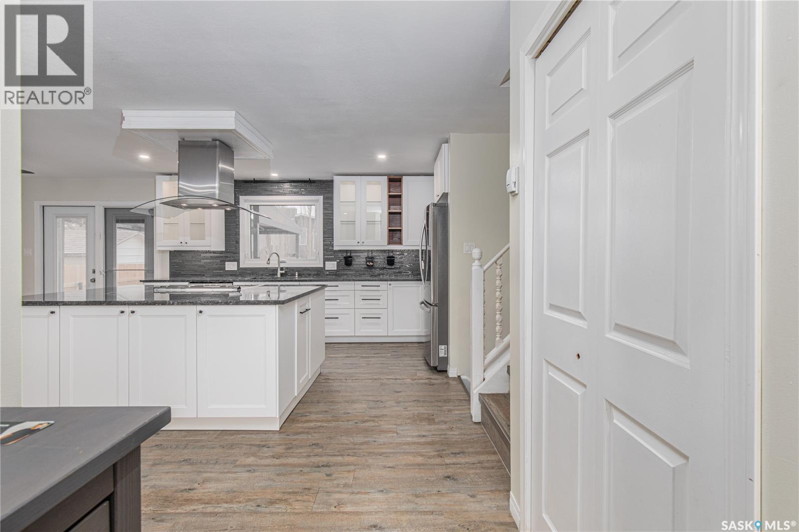 1266 Maybery Crescent, Moose Jaw, Saskatchewan  S6H 7B4 - Photo 7 - SK031075