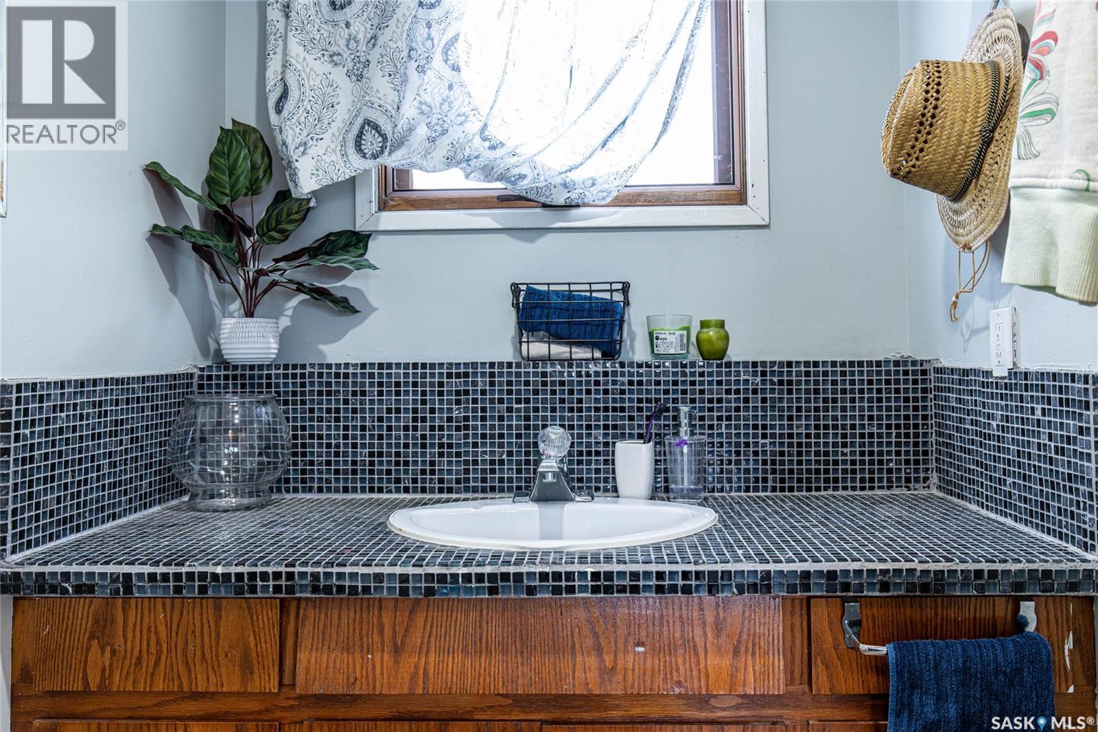 1266 Maybery Crescent, Moose Jaw, Saskatchewan  S6H 7B4 - Photo 32 - SK031075