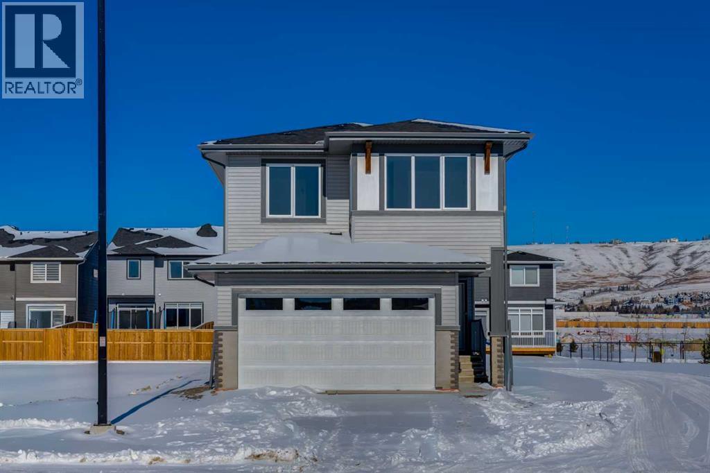 85 Quartz Crescent, Cochrane, Alberta  T4C 3G2 - Photo 2 - A2282373