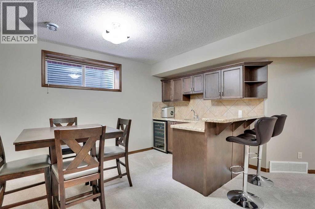 300 Coopers Hill Sw, Airdrie, Alberta  T4B 0S1 - Photo 30 - A2295022