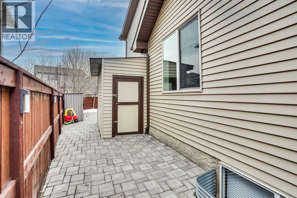 300 Coopers Hill Sw, Airdrie, Alberta  T4B 0S1 - Photo 42 - A2295022