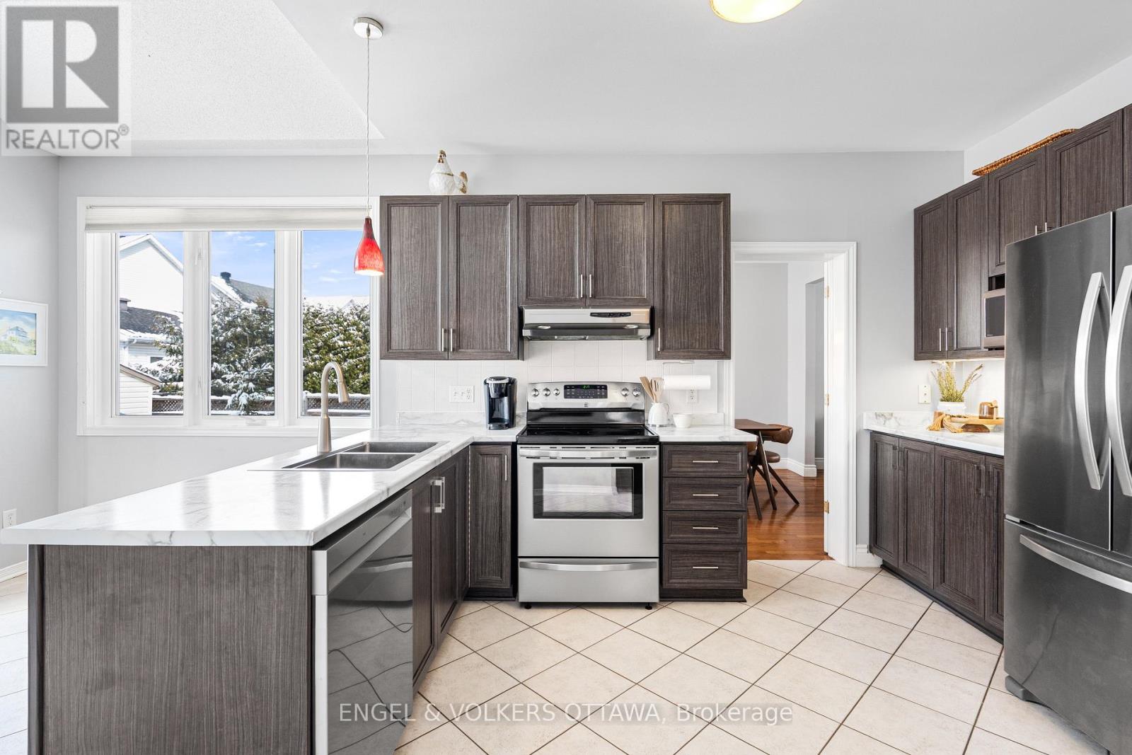 1567 Winterport Way, Ottawa, Ontario  K4A 4B9 - Photo 16 - X12911240