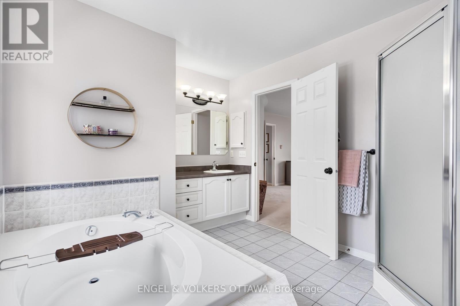 1567 Winterport Way, Ottawa, Ontario  K4A 4B9 - Photo 32 - X12911240