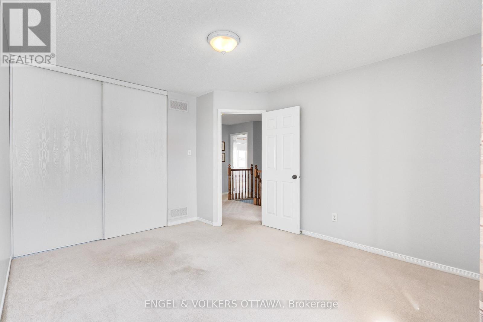 1567 Winterport Way, Ottawa, Ontario  K4A 4B9 - Photo 37 - X12911240