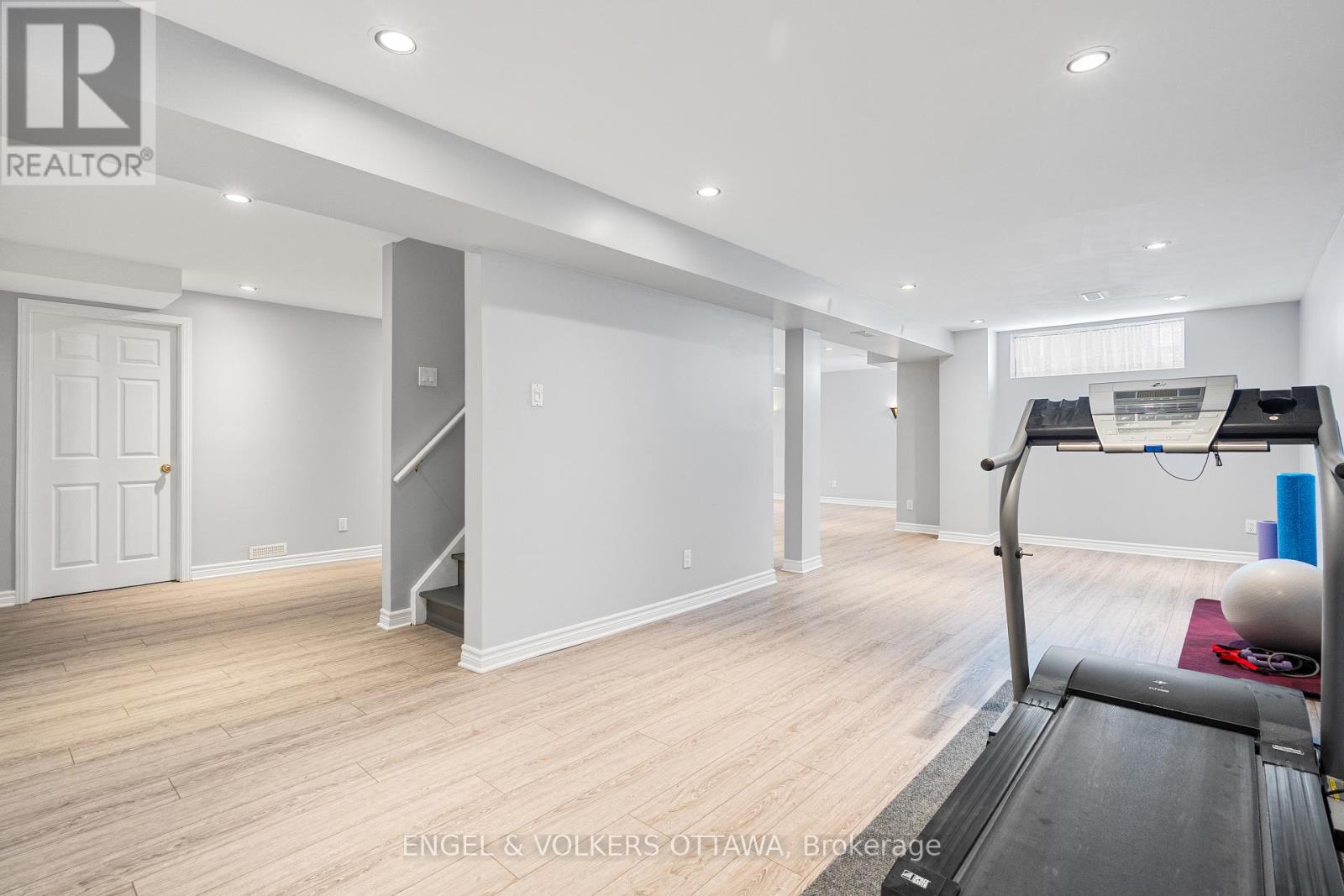 1567 Winterport Way, Ottawa, Ontario  K4A 4B9 - Photo 41 - X12911240