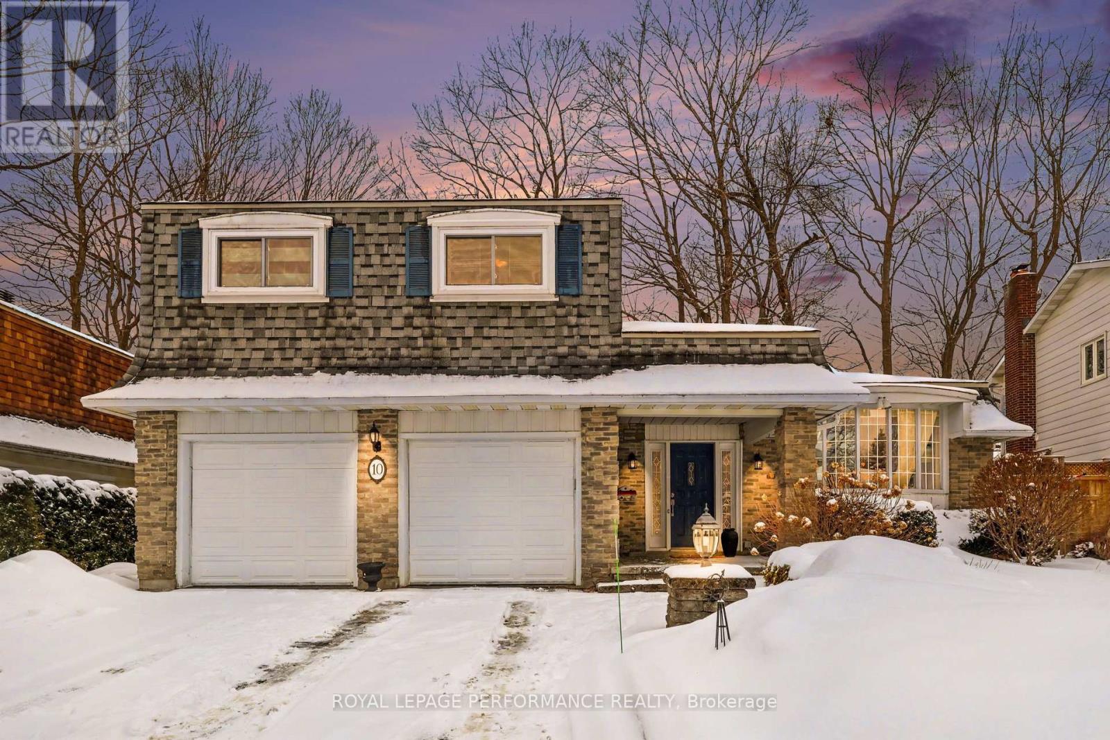 10 OAKHURST CRESCENT, Ottawa, Ontario