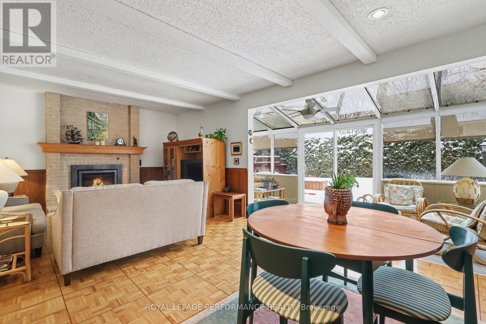 10 Oakhurst Crescent, Ottawa, Ontario  K1B 4A6 - Photo 14 - X12911342