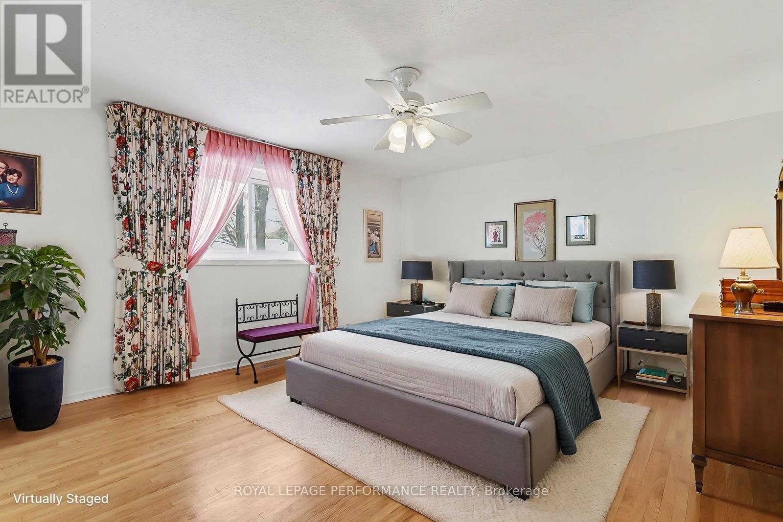 10 Oakhurst Crescent, Ottawa, Ontario  K1B 4A6 - Photo 22 - X12911342