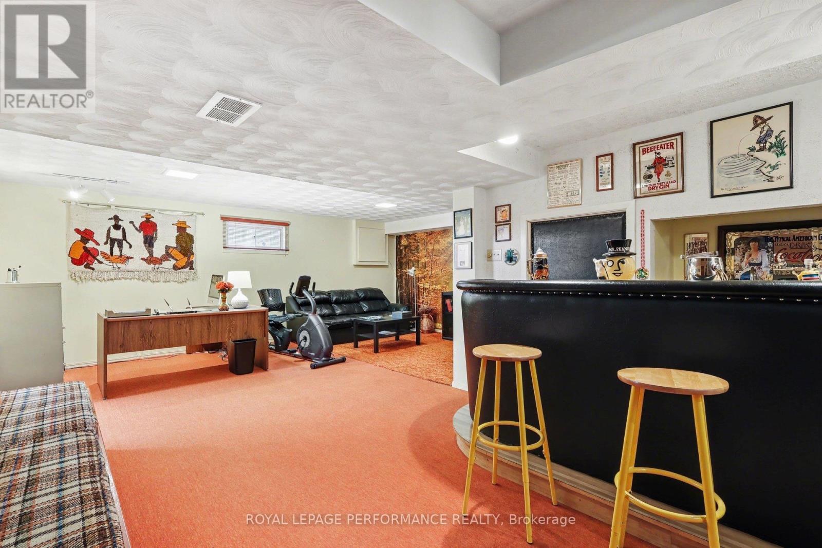 10 Oakhurst Crescent, Ottawa, Ontario  K1B 4A6 - Photo 27 - X12911342