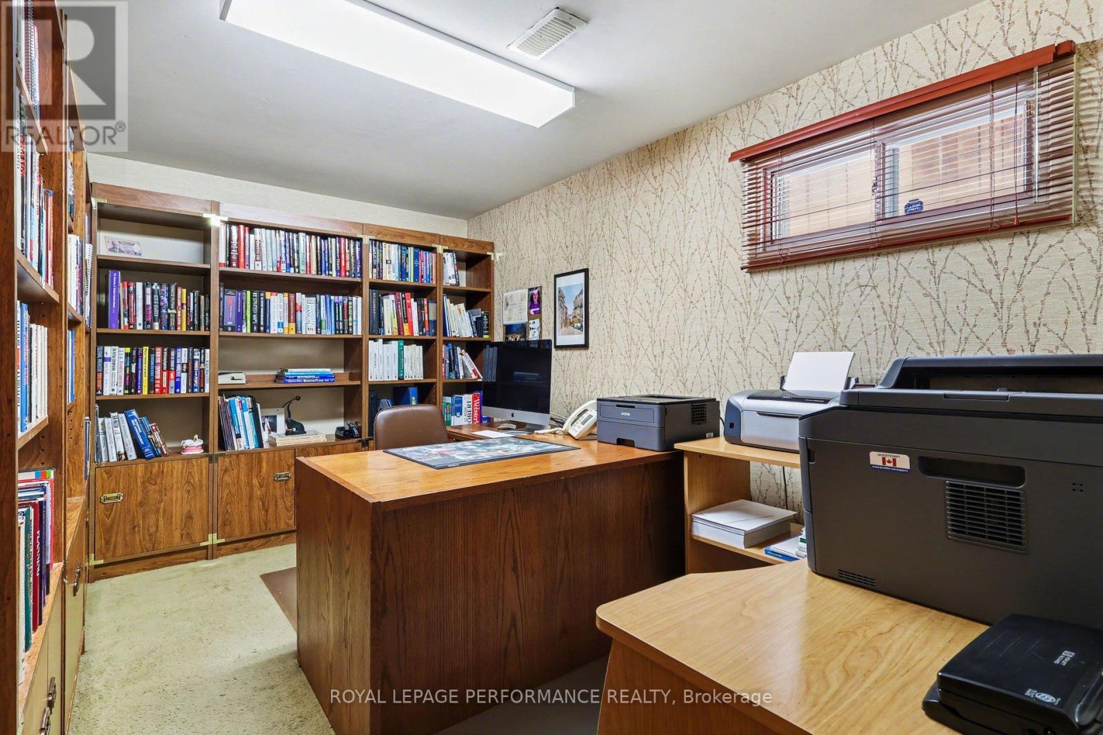 10 Oakhurst Crescent, Ottawa, Ontario  K1B 4A6 - Photo 28 - X12911342