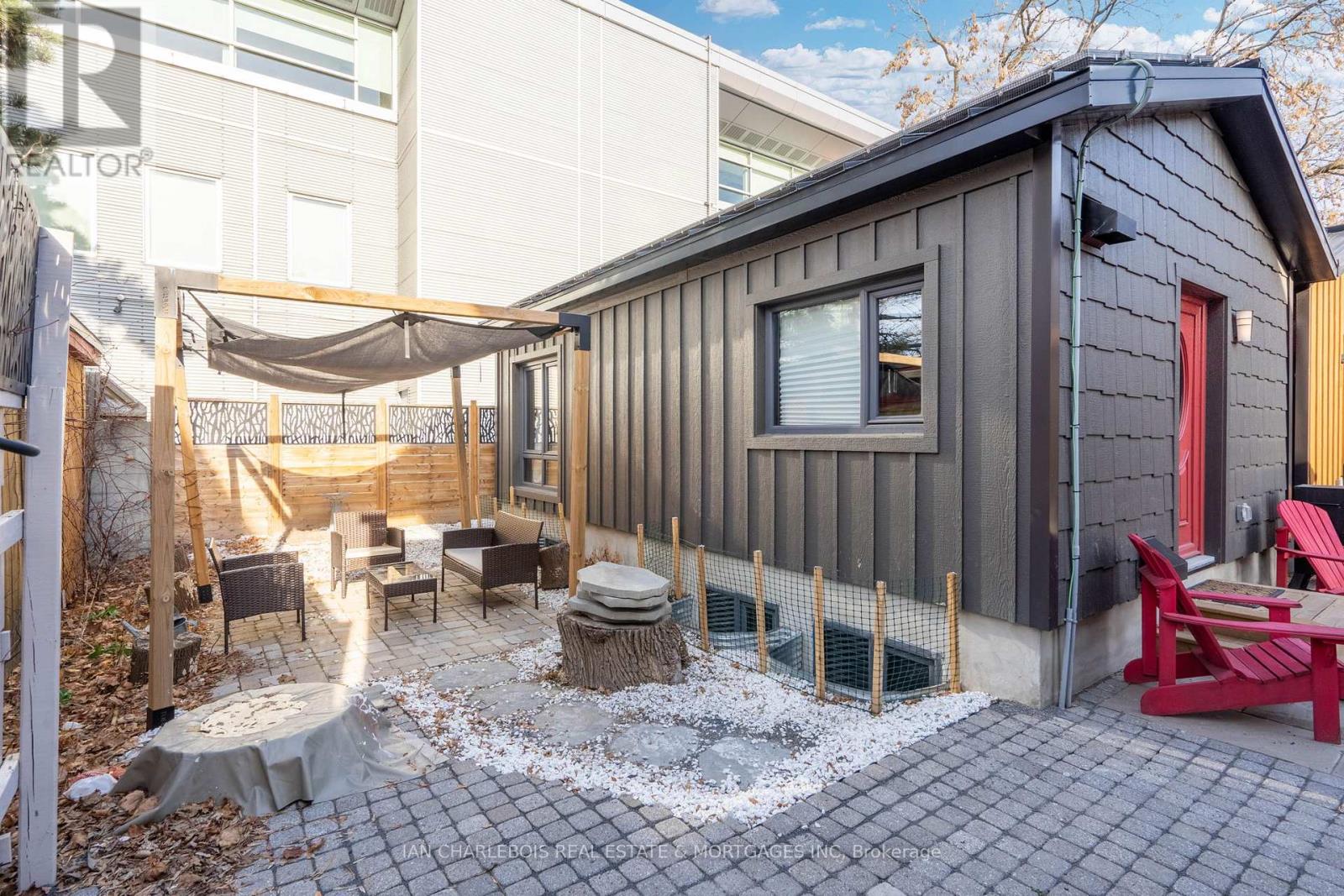 C - 7 Rosebery Avenue, Ottawa, Ontario  K1S 1W1 - Photo 2 - X12911356