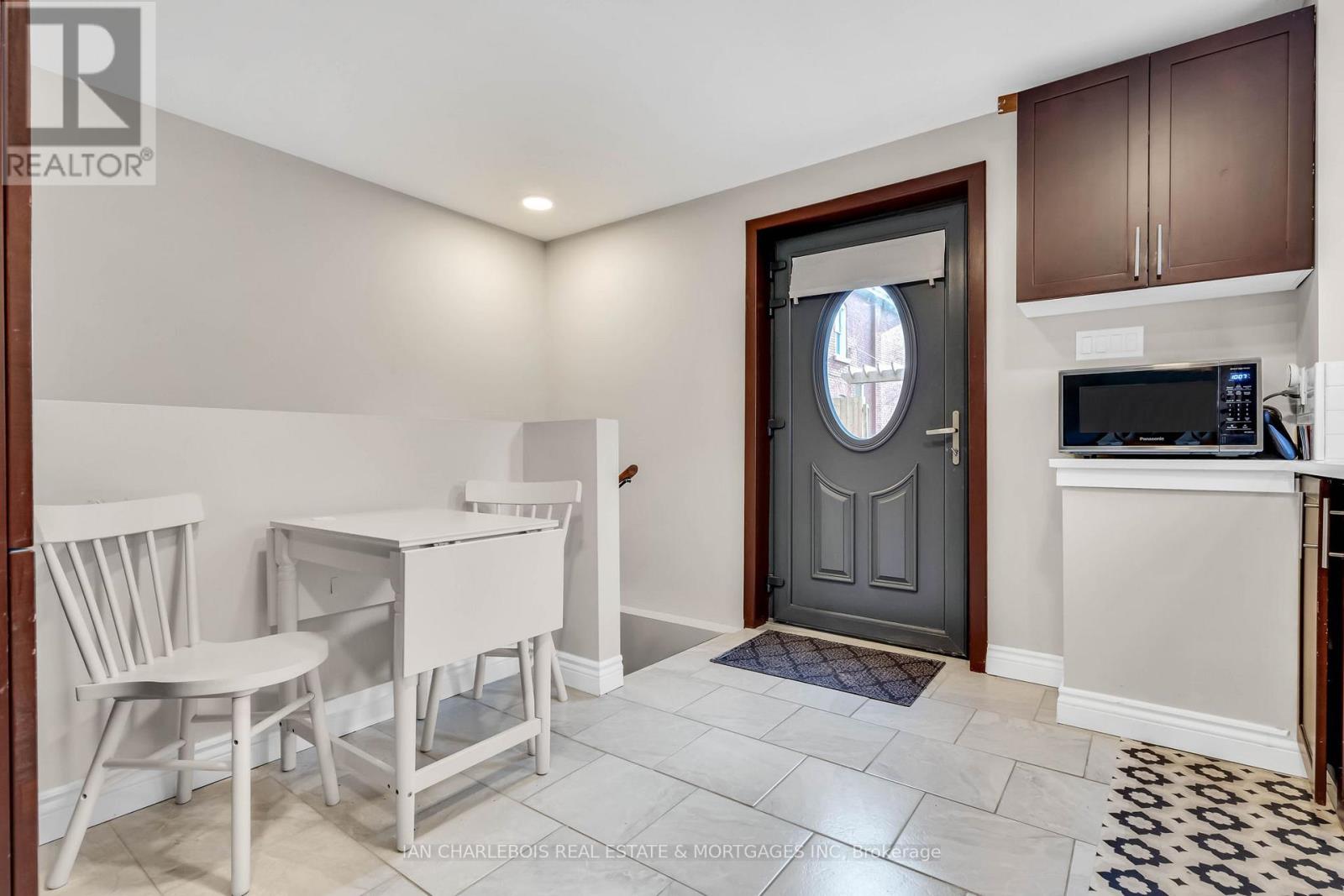 C - 7 Rosebery Avenue, Ottawa, Ontario  K1S 1W1 - Photo 3 - X12911356