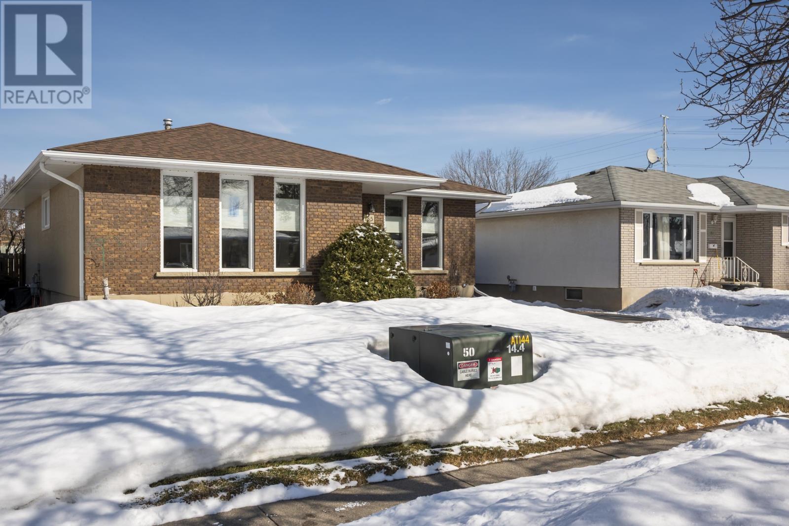 185 Fanshaw St., Thunder Bay, Ontario  P7C 5T7 - Photo 3 - TB2600510