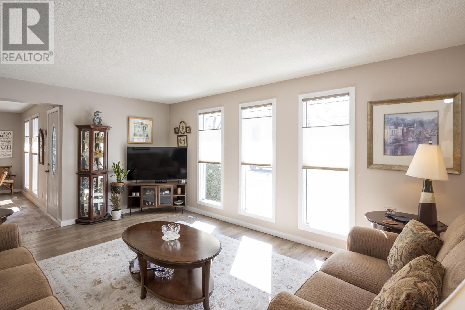 185 Fanshaw St., Thunder Bay, Ontario  P7C 5T7 - Photo 8 - TB2600510