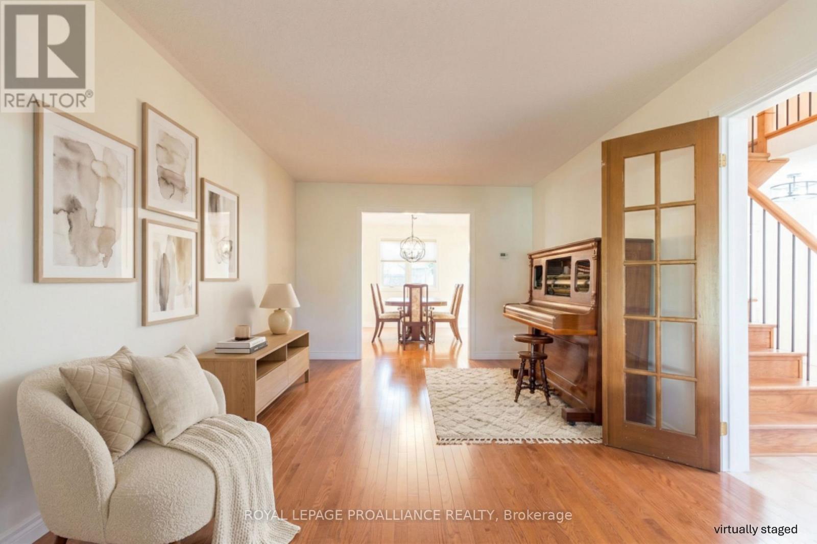 37 Dungannon Drive, Belleville, Ontario  K8P 5E7 - Photo 7 - X12729694