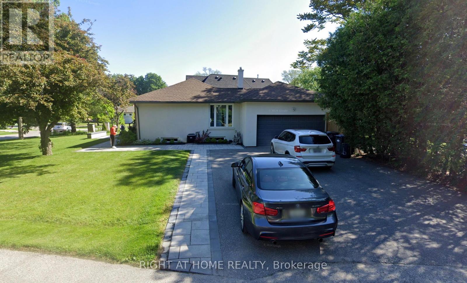 1565 Kipper Avenue, Mississauga, Ontario  L5G 4C9 - Photo 1 - W12878650