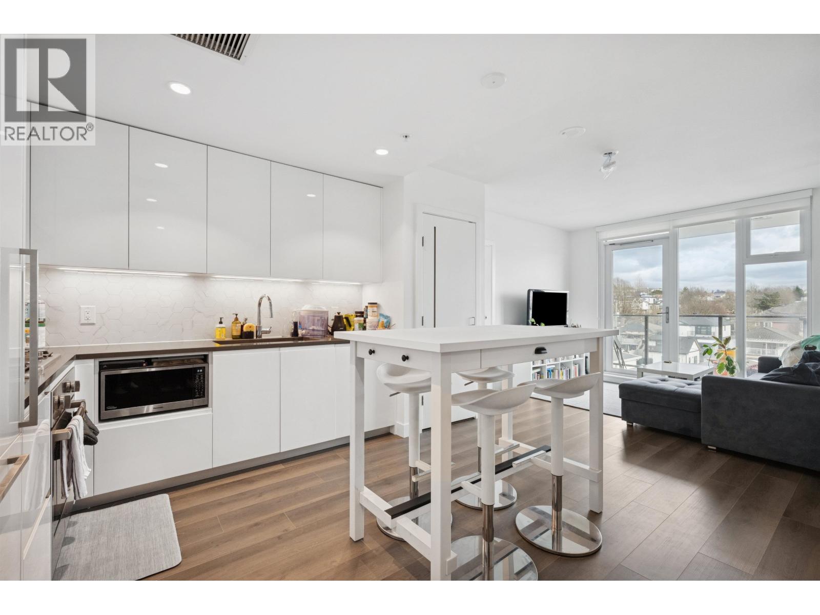 506 8121 Chester Street, Vancouver, British Columbia  V5X 0J9 - Photo 2 - R3102397