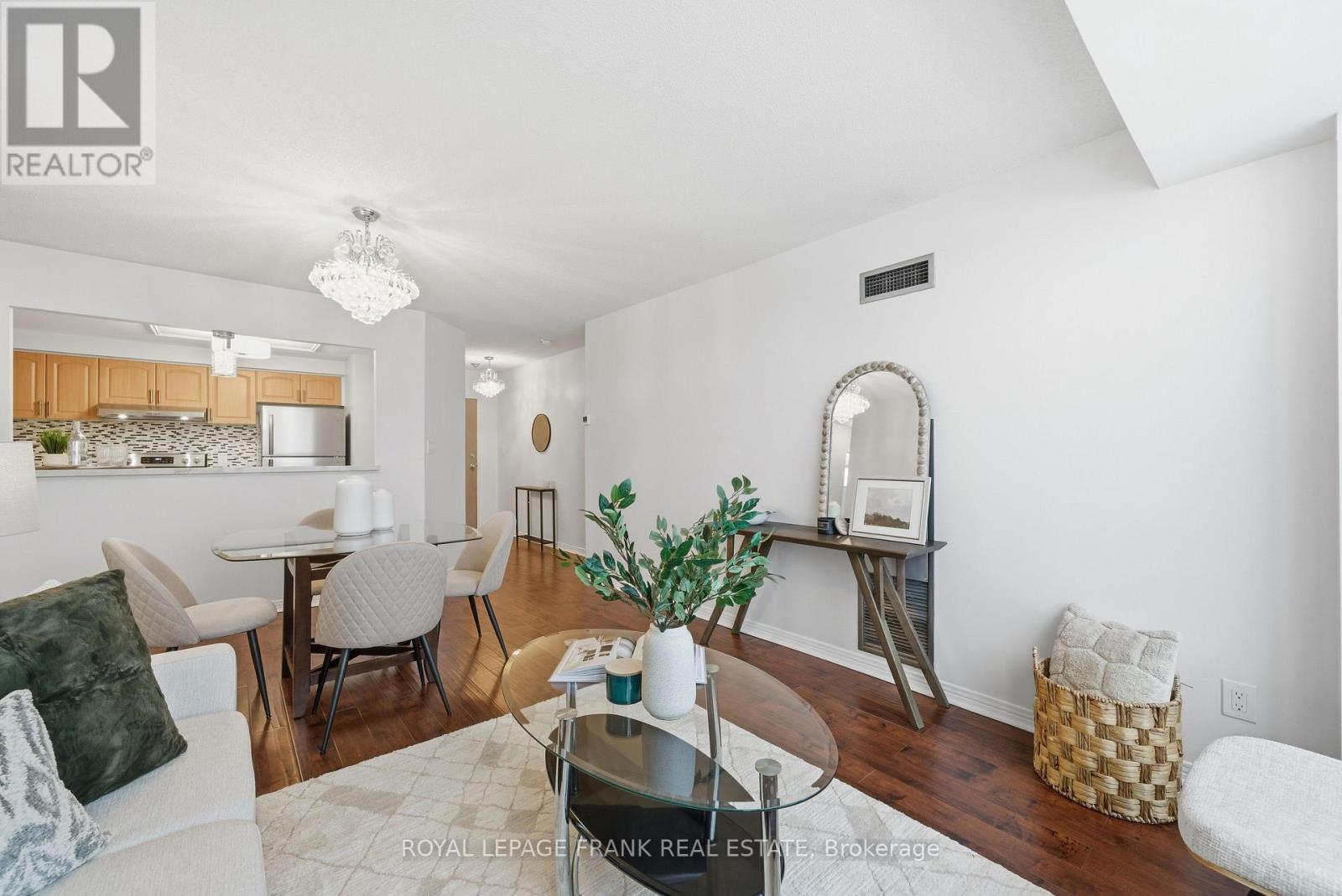 710 - 711 Rossland Road E, Whitby, Ontario  L1N 8Z1 - Photo 11 - E12911260