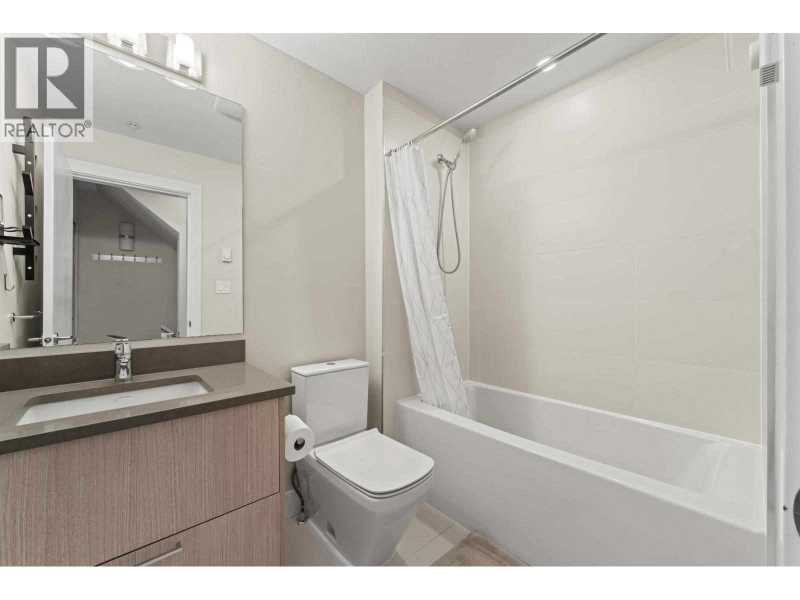 7 5132 Canada Way, Burnaby, British Columbia  V5E 0C3 - Photo 26 - R3102420