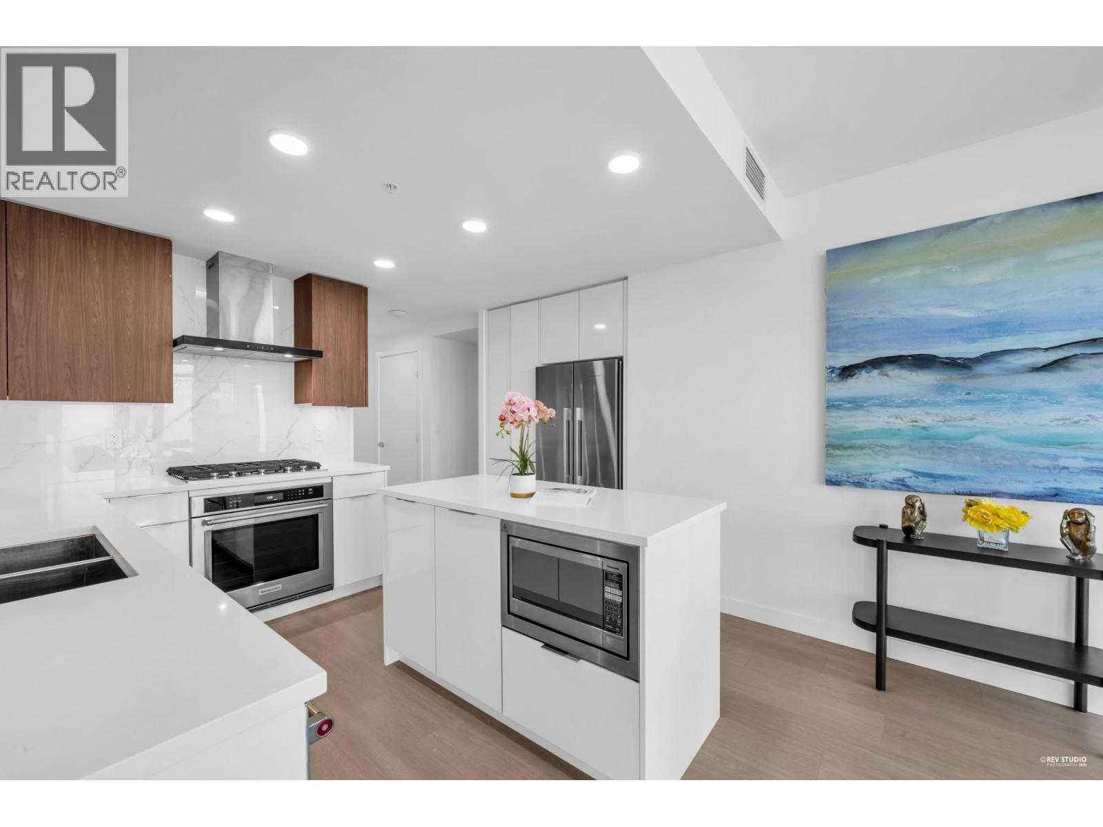 1702 7769 Park Crescent, Burnaby, British Columbia  V3N 0J7 - Photo 8 - R3102431