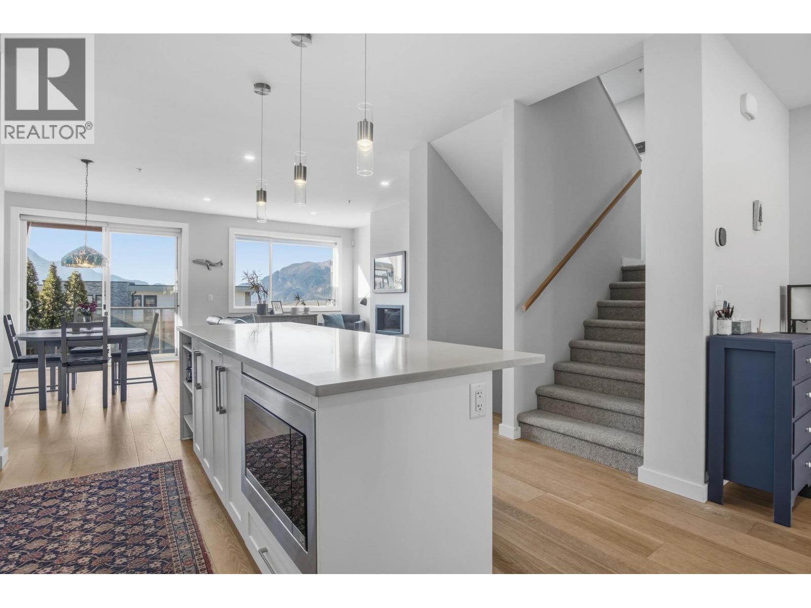 41314 Horizon Drive, Squamish, British Columbia  V8B 0Y7 - Photo 8 - R3102432