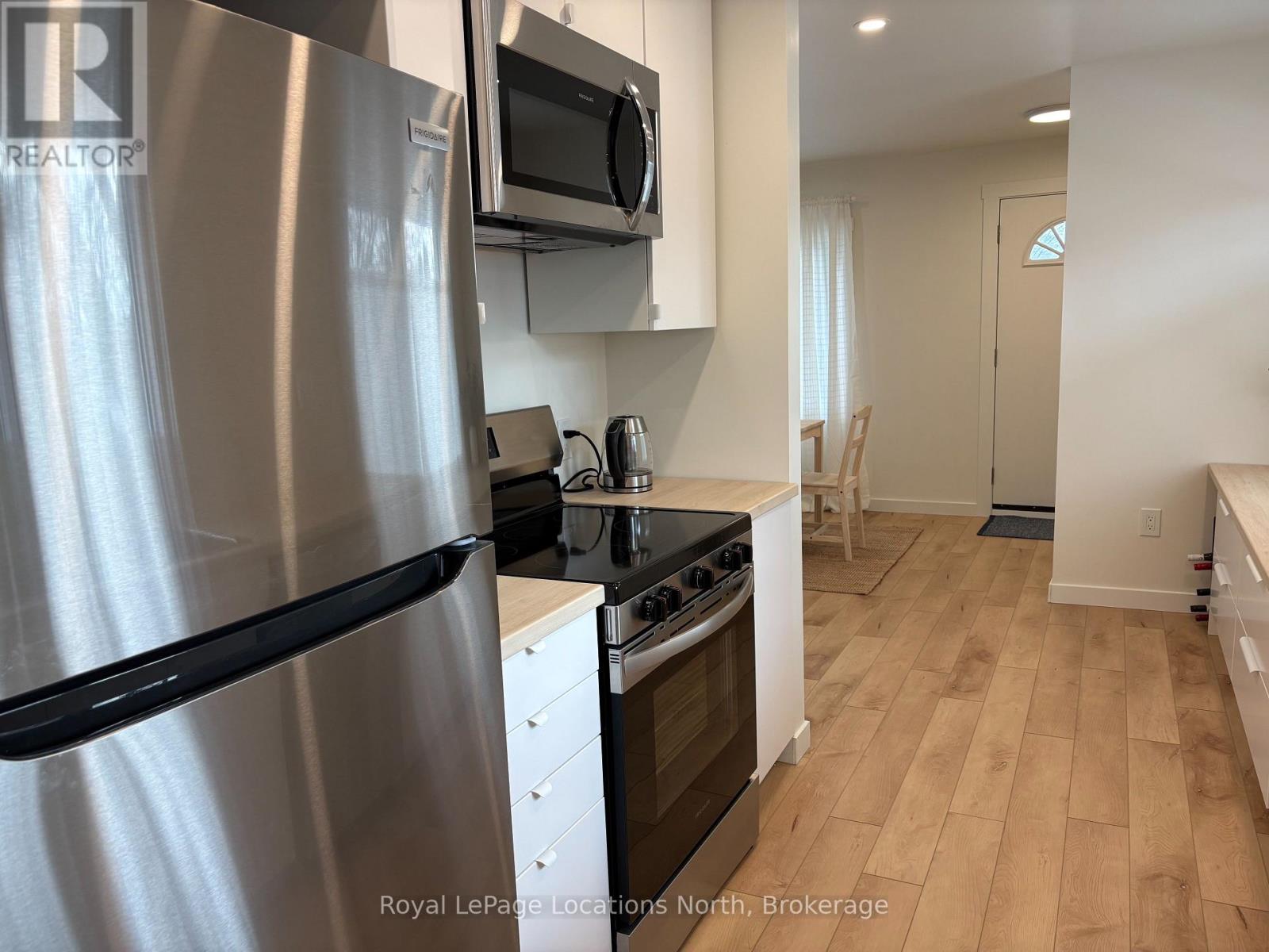 68 Katherine Street, Collingwood, Ontario  L9Y 3R4 - Photo 4 - S12911226