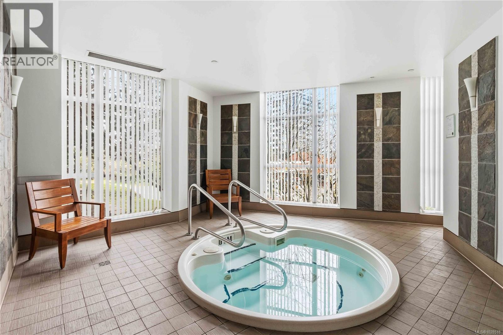 911 100 Saghalie Rd, Victoria, British Columbia  V9A 0A1 - Photo 31 - 1028518