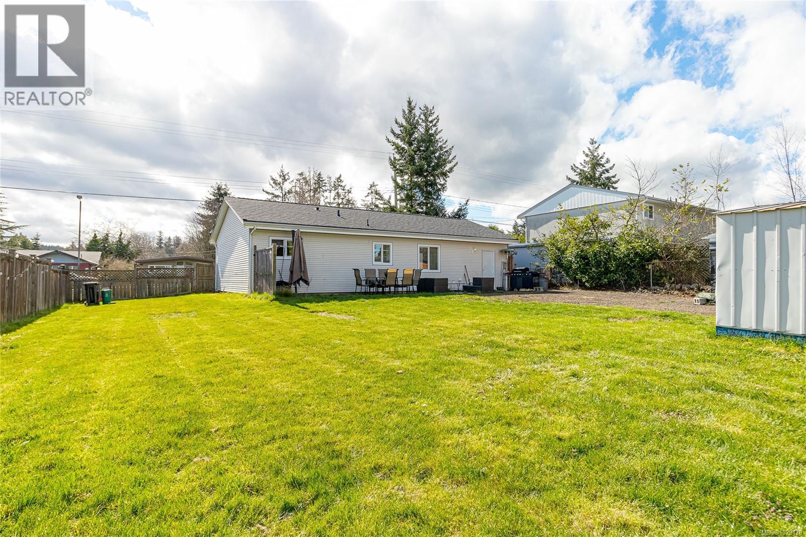 125 Stanford Ave W, Parksville, British Columbia  V9P 1M2 - Photo 2 - 1029479