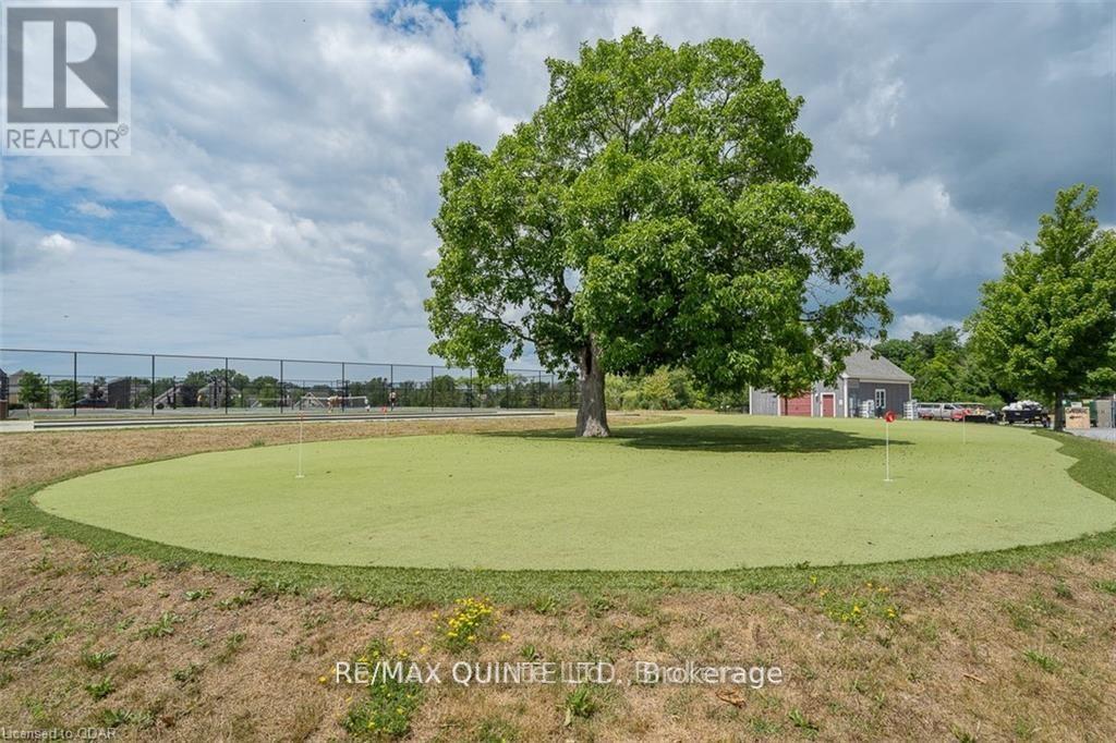 34 - 27 Butternut Lane, Prince Edward County, Ontario  K0K 1P0 - Photo 32 - X12911334