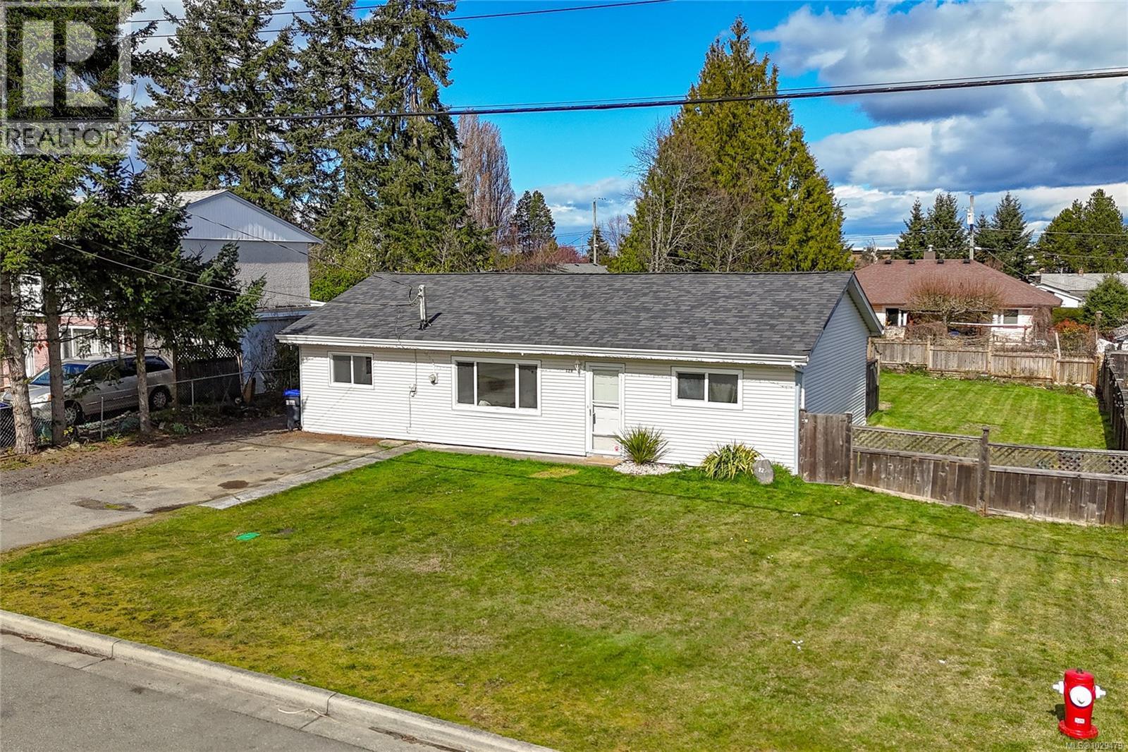 125 Stanford Ave W, Parksville, British Columbia  V9P 1M2 - Photo 1 - 1029479